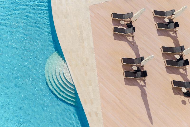 Aparthotel Adagio Fujairah - Havuz
