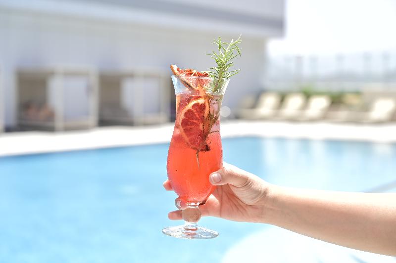 Aparthotel Adagio Fujairah - Havuz