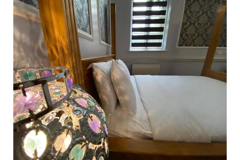 Baylis House Hotel - Genel