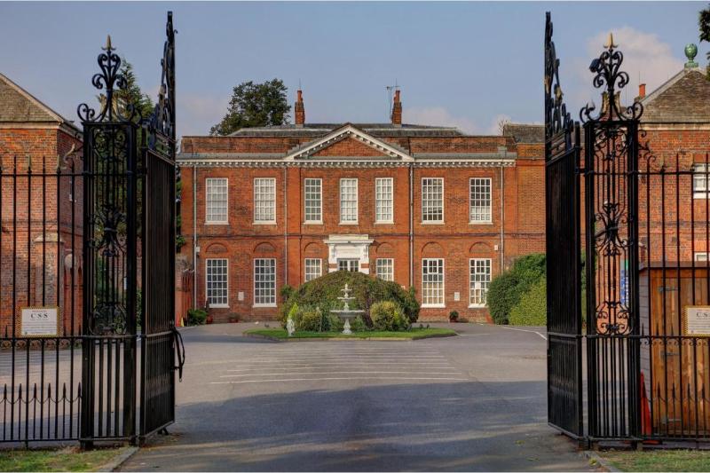 Baylis House Hotel - Genel