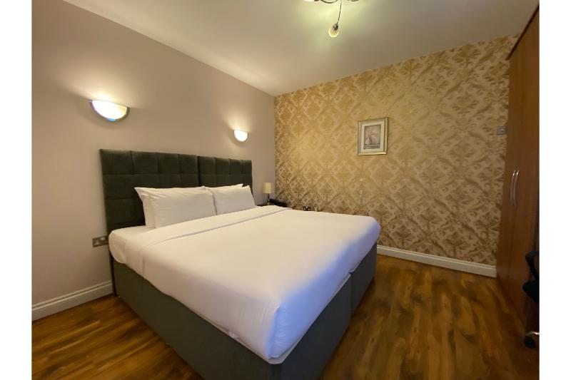 Baylis House Hotel - Oda