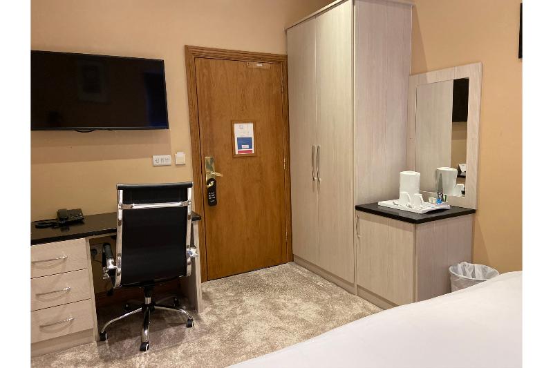 Baylis House Hotel - Oda