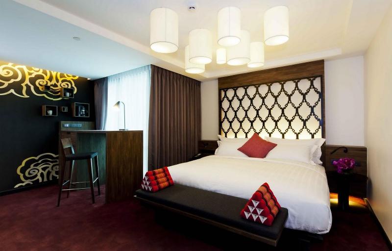 RakYim Siam - Sukhumvit 15 - Oda