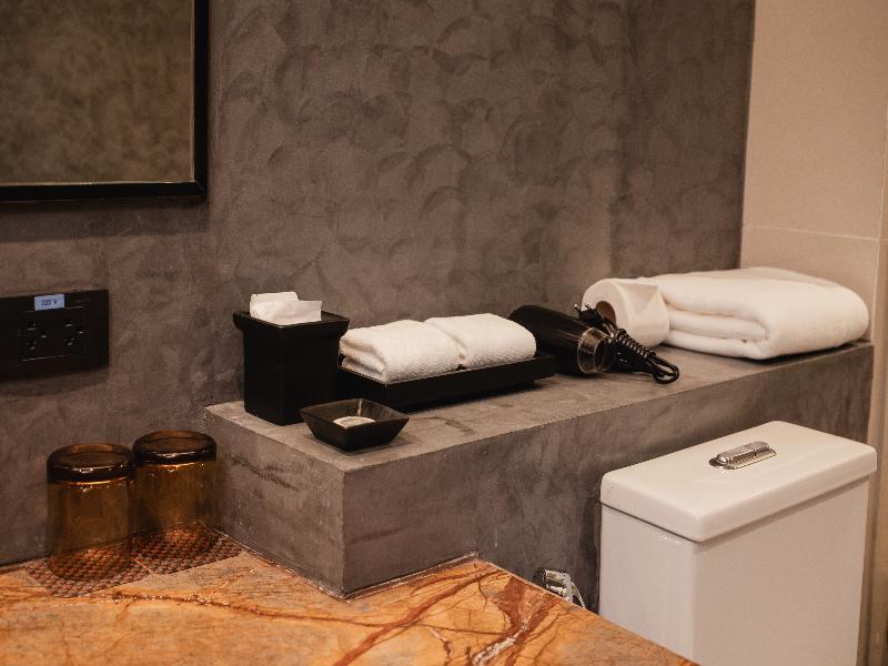 RakYim Siam - Sukhumvit 15 - Oda