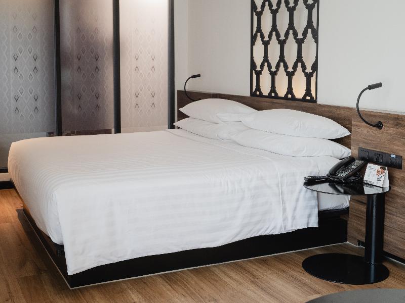 RakYim Siam - Sukhumvit 15 - Oda