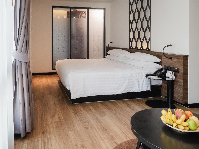 RakYim Siam - Sukhumvit 15 - Oda