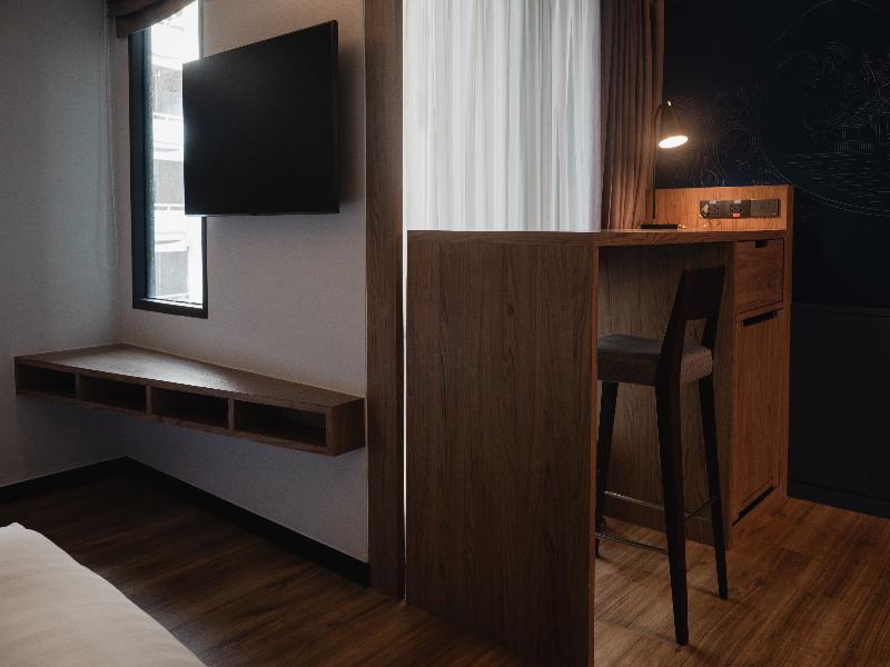 RakYim Siam - Sukhumvit 15 - Oda