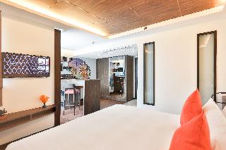 RakYim Siam - Sukhumvit 15 fotoÄŸrafÄ±