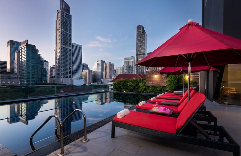 RakYim Siam - Sukhumvit 15 - Havuz