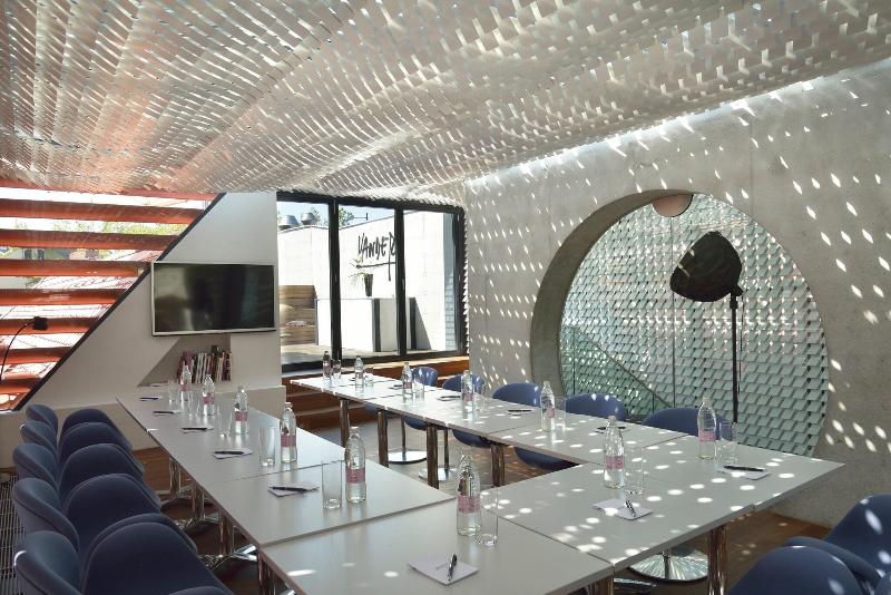 Vander Urbani Resort - Toplantı