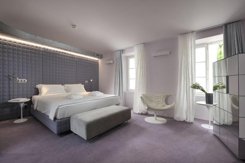 Vander Urbani Resort - Oda