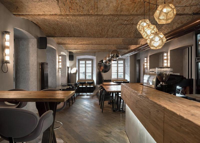 Vander Urbani Resort - Restoran