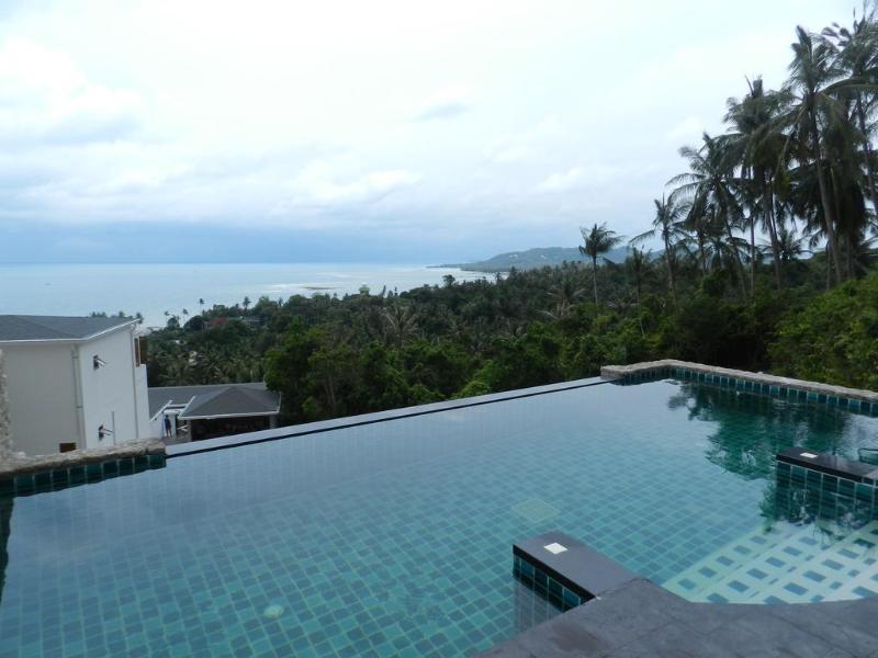 Tropical Sea View Residence - Genel