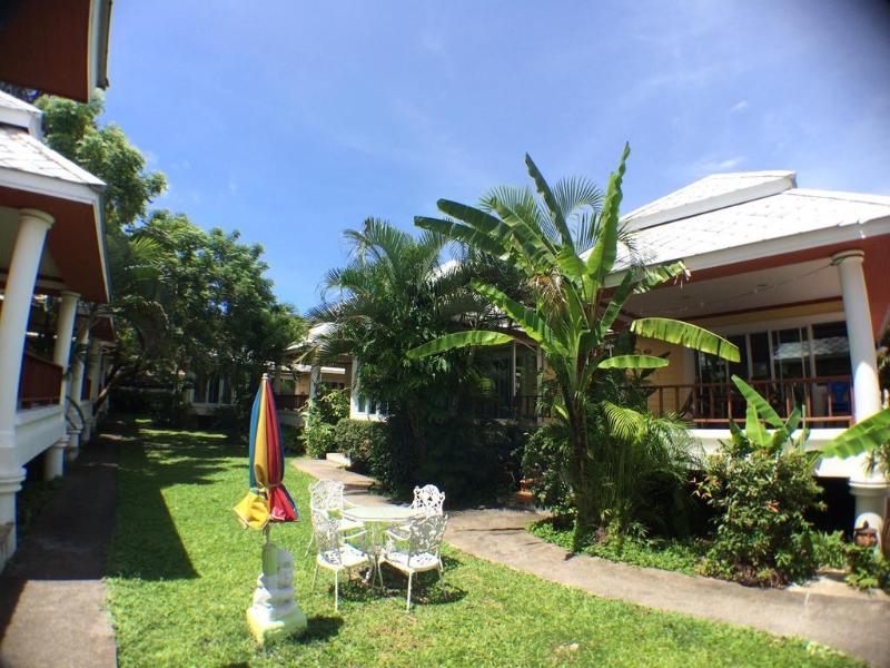 Lemon House Patong - Genel