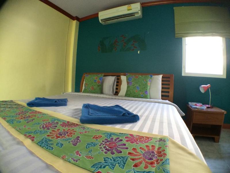 Lemon House Patong - Genel