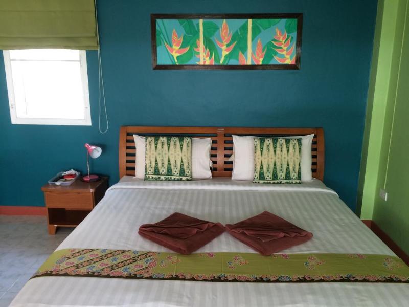 Lemon House Patong - Genel