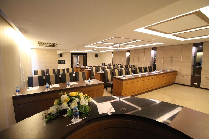 Sky Dome Resotel Bangkok - Toplantı