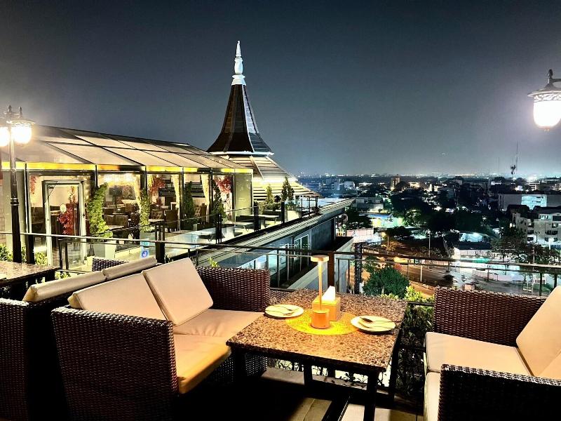 Sky Dome Resotel Bangkok - Genel