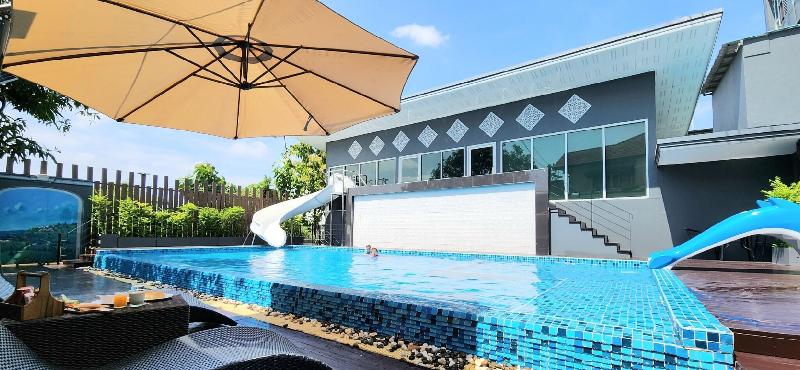 Sky Dome Resotel Bangkok - Havuz