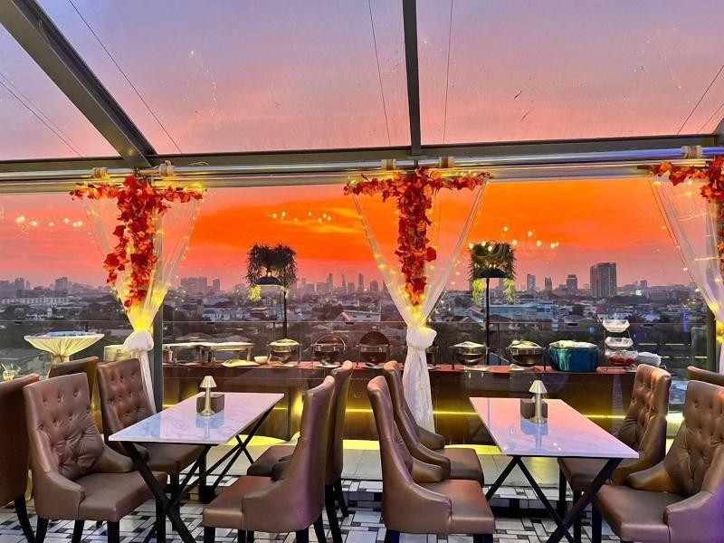 Sky Dome Resotel Bangkok - Restoran
