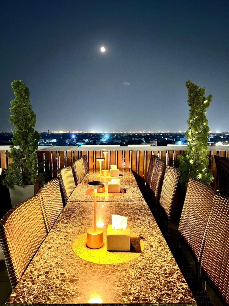 Sky Dome Resotel Bangkok - Restoran
