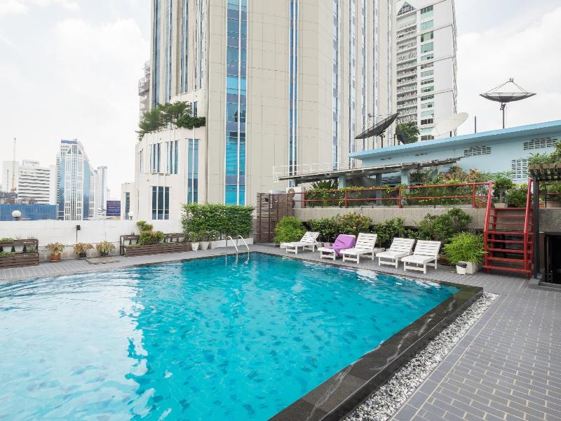 Ruamchitt Plaza Hotel - Havuz