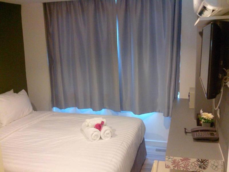 Nantra Ploenchit - Genel