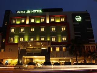 Pose In Solo fotoÄŸrafÄ±