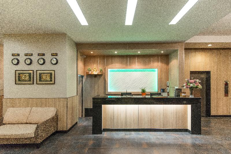 Marsi Hotel - Lobi