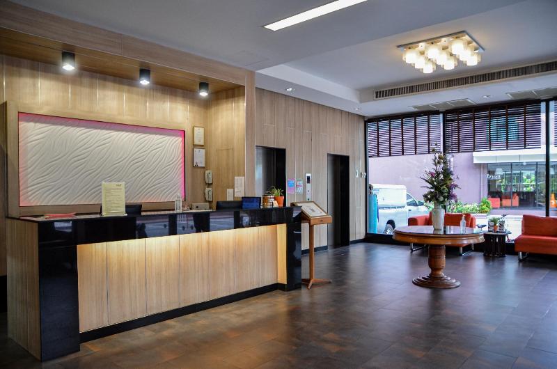 Marsi Hotel - Lobi