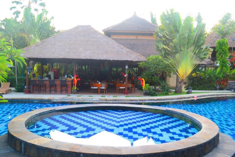 Medewi Bay Retreat - Havuz