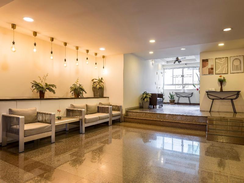 Teja Lakeview Apartments - Lobi