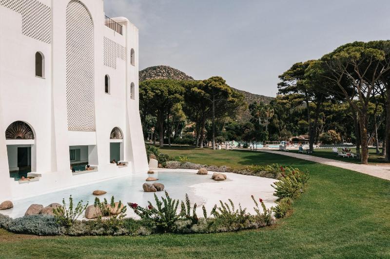 Falkensteiner Resort Capo Boi - Teras