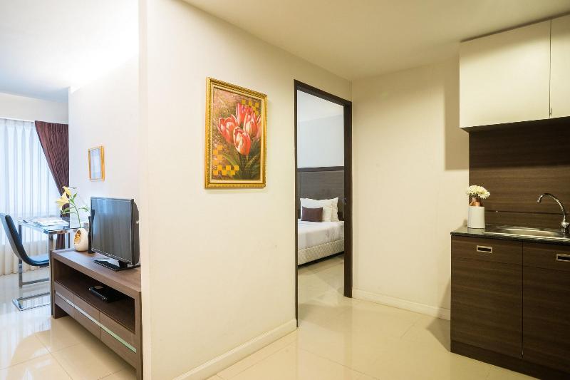 Beyond Suite Hotel - Oda