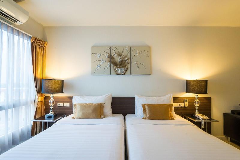Beyond Suite Hotel - Oda