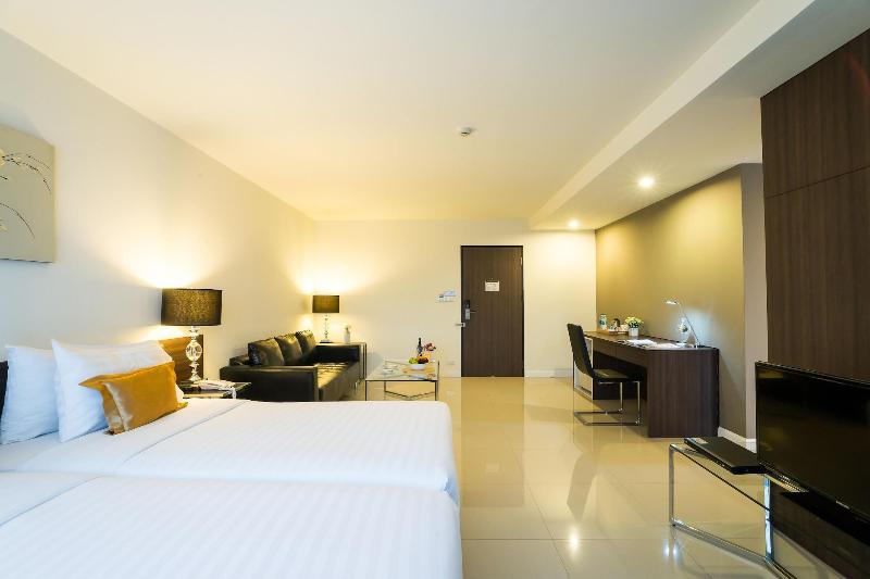 Beyond Suite Hotel - Oda