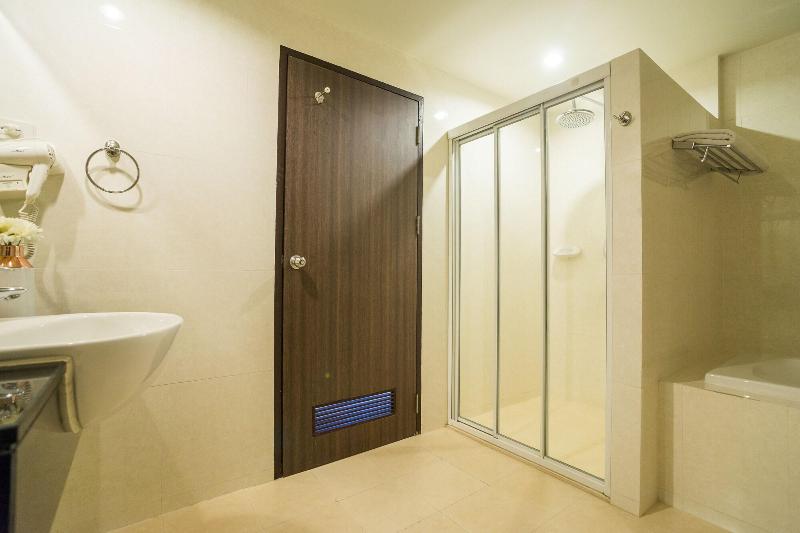 Beyond Suite Hotel - Oda