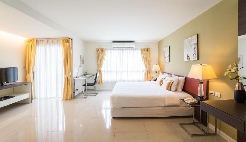 Beyond Suite Hotel - Oda