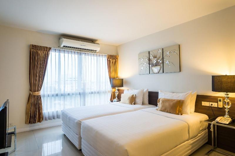 Beyond Suite Hotel - Oda