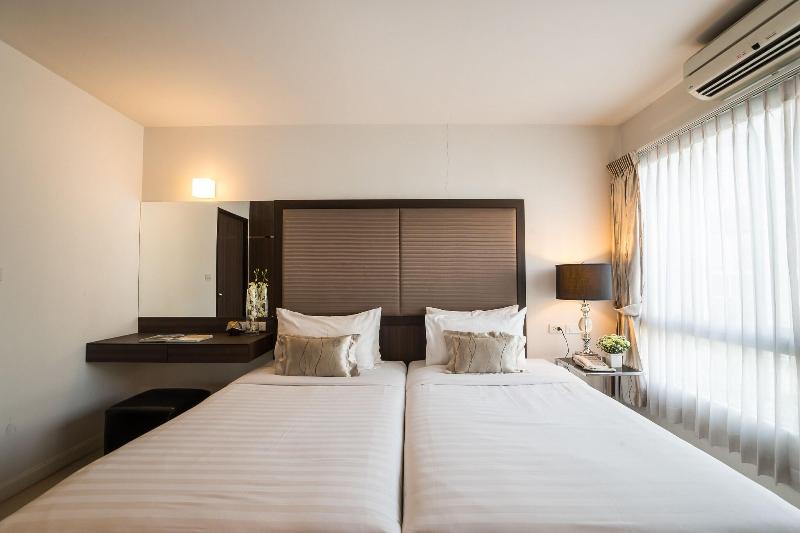 Beyond Suite Hotel - Oda