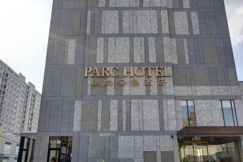 Parc Hotel - Genel