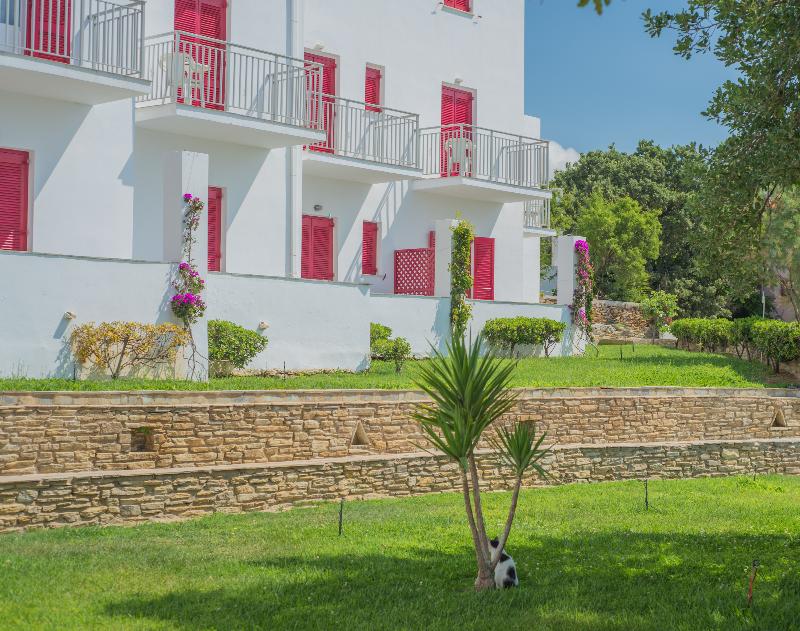 Ostria Hotel and Apartments - Genel