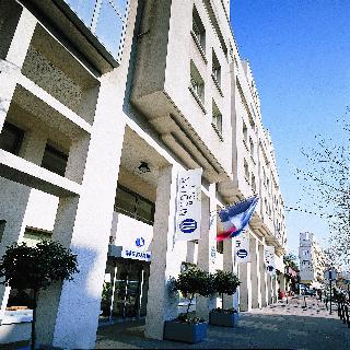 Median Paris Porte de Versailles