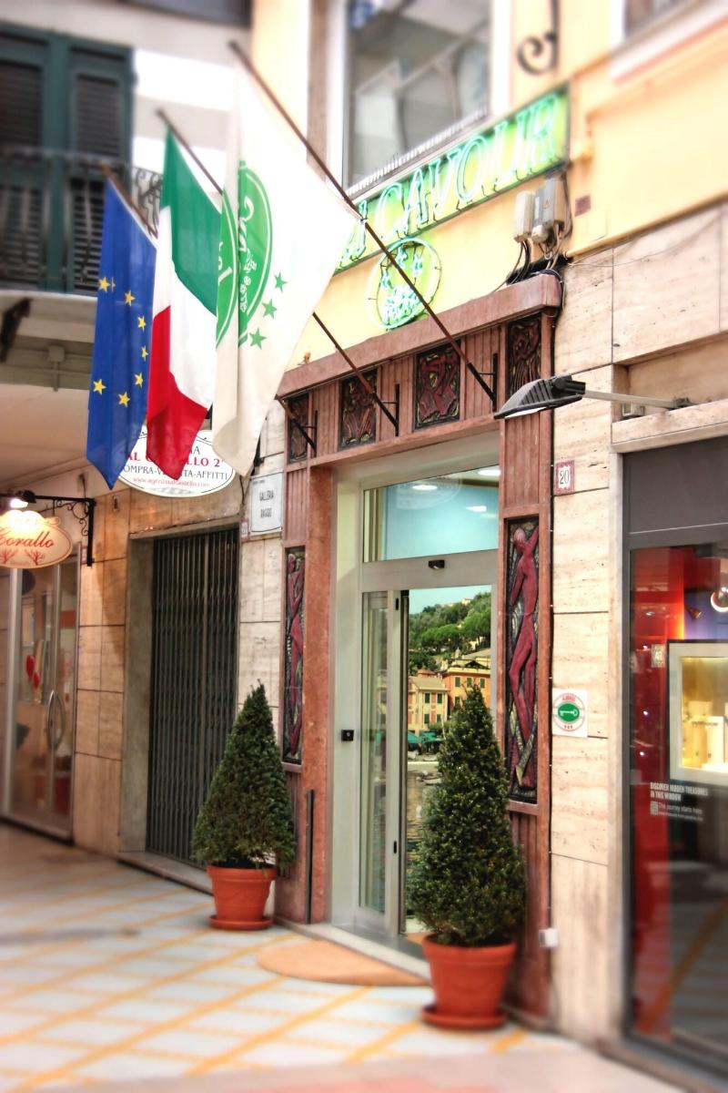 Cavour - Genel