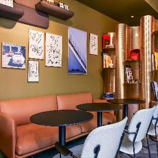 TRIBE Paris Batignolles fotoÄŸrafÄ±