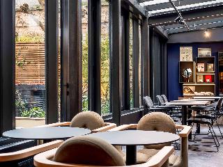 TRIBE Paris Batignolles fotoÄŸrafÄ±