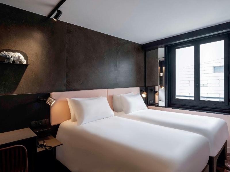 TRIBE Paris Batignolles - Oda