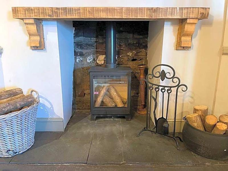 Punch House Monmouth - Genel