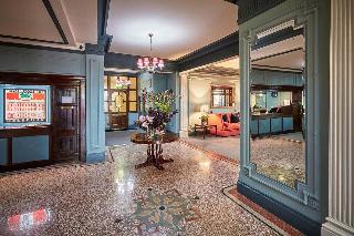 Green Dragon Hotel otel fotoğrafı