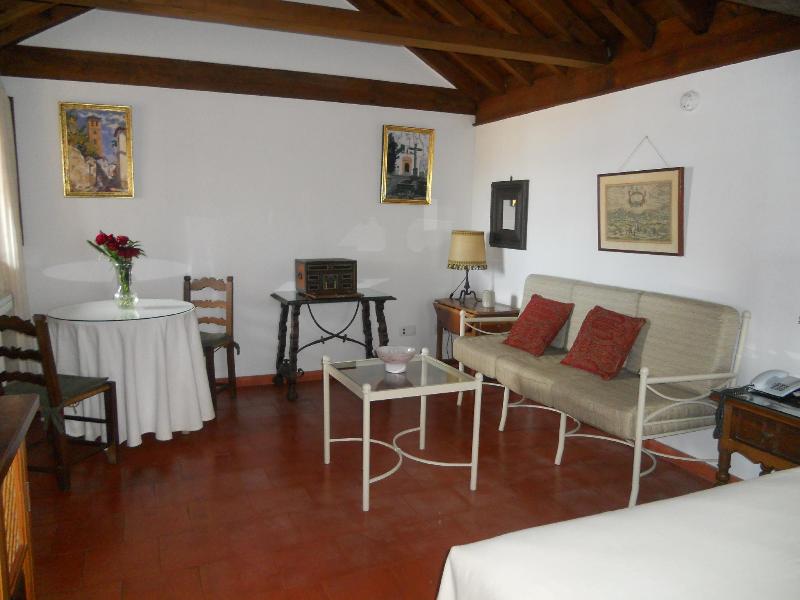 Santa Isabel La Real - Genel